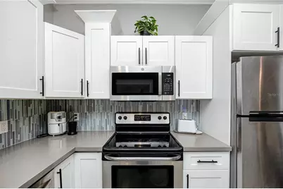 1835 16th Street S, Saint Petersburg, FL 33705 - Photo 31