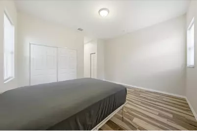 3706 13th Street N, Saint Petersburg, FL 33704 - Photo 17