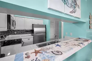 300 S Florida Ave, Tarpon Springs, FL 34689 - Photo 15