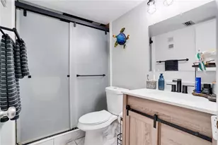 11485 Oakhurst Rd, Largo, FL 33774 - Photo 17