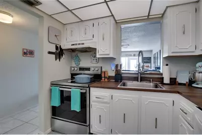11485 Oakhurst Road #1100-1, Largo, FL 33774 - Photo 13