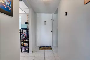 11485 Oakhurst Rd, Largo, FL 33774 - Photo 5