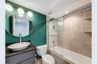 201 W Laurel Street #1006, Tampa, FL 33602 - Photo 37