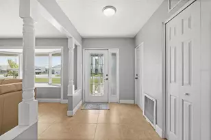 710 116th Ave, Treasure Island, FL 33706 - Photo 15