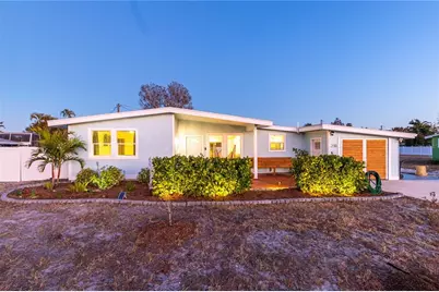 2110 Alcazar Way S, Saint Petersburg, FL 33712 - Photo 1