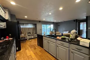 1402 Shell Flower Dr, Brandon, FL 33511 - Photo 11