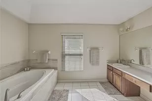 5104 Whispering Leaf Trail, Valrico, FL 33596 - Photo 41