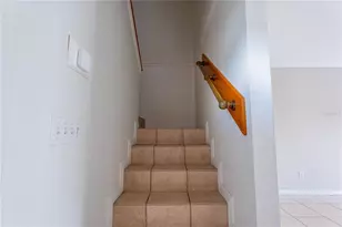 6860 Whitman Ct, Sarasota, FL 34243 - Photo 13