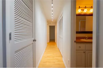6860 Whitman Court #32B, Sarasota, FL 34243 - Photo 15