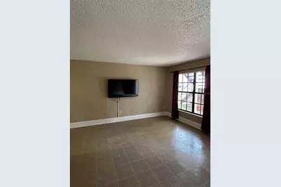 21020 Voyager Boulevard #2, Land O Lakes, FL 34638 - Photo 5