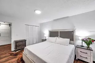 2873 Sarah Dr, Clearwater, FL 33759 - Photo 17