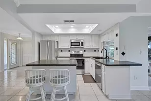 1735 Aberdeen Ct, Palm Harbor, FL 34684 - Photo 7