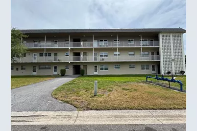 5720 13th Avenue N #106B, Saint Petersburg, FL 33710 - Photo 1