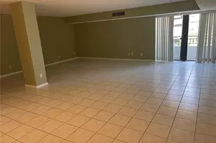 851 Bayway Blvd, Clearwater Beach, FL 33767 - Photo 13