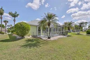 2422 E Del Webb Blvd, Sun City Center, FL 33573 - Photo 41