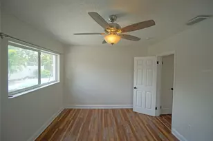7325 10th St N, Saint Petersburg, FL 33702 - Photo 11