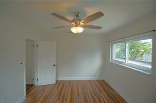 7325 10th St N, Saint Petersburg, FL 33702 - Photo 19