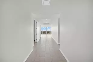 400 Central Ave, Saint Petersburg, FL 33701 - Photo 45