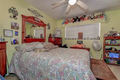 7834 42nd Avenue N, Saint Petersburg, FL 33709 - Photo 13