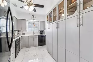 6765 11th Ave N, Saint Petersburg, FL 33710 - Photo 11