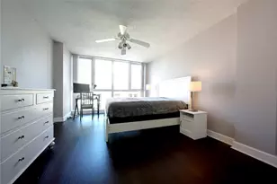 470 3rd St S, Saint Petersburg, FL 33701 - Photo 7