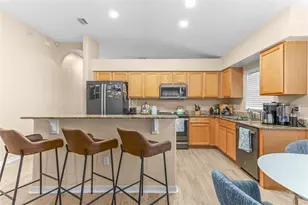 31346 Glendalough Way, Wesley Chapel, FL 33545 - Photo 11