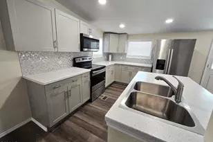 7338 1st Loop Ave, Brooksville, FL 34613 - Photo 3