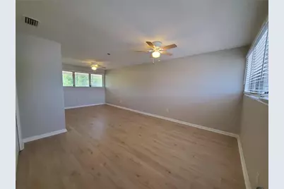 3075 Los Altos Drive #E, Belleair Bluffs, FL 33770 - Photo 7