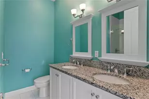 412 Regent Ln N, Saint Petersburg, FL 33701 - Photo 37