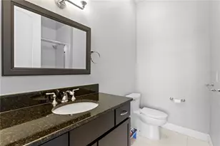 412 Regent Ln N, Saint Petersburg, FL 33701 - Photo 27