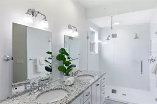 412 Regent Ln N, Saint Petersburg, FL 33701 - Photo 57