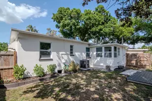 5132 Oxford Ave N, Saint Petersburg, FL 33710 - Photo 41