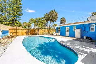 6892 Gulf Winds Dr, Saint Pete Beach, FL 33706 - Photo 29