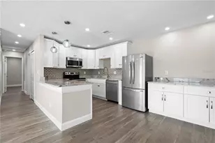 2723 Sherbrooke Ln, Palm Harbor, FL 34684 - Photo 19