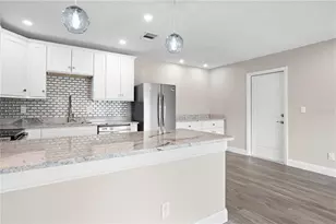 2723 Sherbrooke Ln, Palm Harbor, FL 34684 - Photo 23