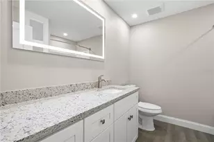 2723 Sherbrooke Ln, Palm Harbor, FL 34684 - Photo 11