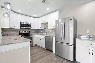 2723 Sherbrooke Ln, Palm Harbor, FL 34684 - Photo 17