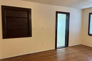 128 2nd Ave SW, Largo, FL 33770 - Photo 3