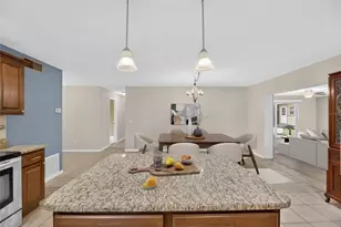 2701 Brandon View Dr, Brandon, FL 33511 - Photo 13