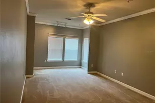 18302 Bridle Club Dr, Tampa, FL 33647 - Photo 9