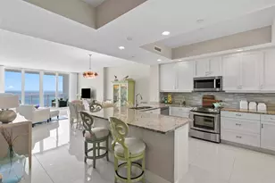 1325 Snell Isle Blvd NE, Saint Petersburg, FL 33704 - Photo 11