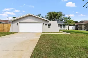 11079 Bella Loma Dr, Largo, FL 33774 - Photo 3