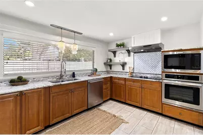 11079 Bella Loma Drive, Largo, FL 33774 - Photo 15