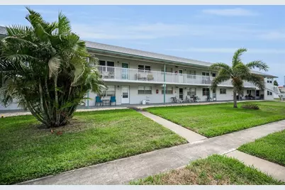 5227 81st Lane N #22, Saint Petersburg, FL 33709 - Photo 1