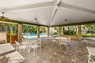 492 Santa Cruz Pl NE, Saint Petersburg, FL 33703 - Photo 25