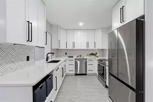 6228 7th Ave N, Saint Petersburg, FL 33710 - Photo 11