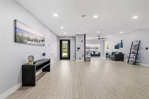 6228 7th Ave N, Saint Petersburg, FL 33710 - Photo 3