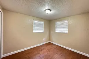 37221 Marlu Ln, Dade City, FL 33525 - Photo 9