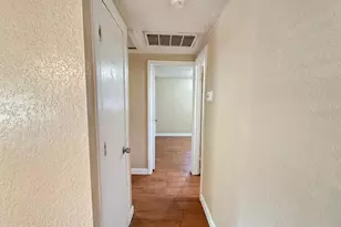 37221 Marlu Ln, Dade City, FL 33525 - Photo 7