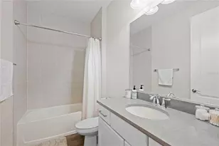 5830 Silver Sun Dr, Apollo Beach, FL 33572 - Photo 9